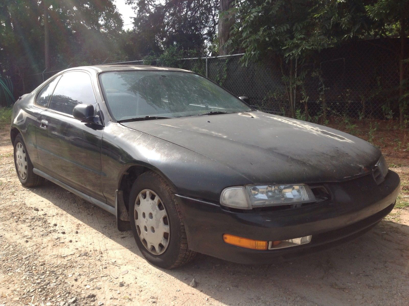 Illustration for article titled Here Are Five Of The Most Ridiculously Cheap Running Cars On eBay